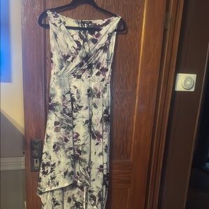 Simply Vera Vera Wang Purple and White Asymmetrical (hi-lo) Sheath Dress.